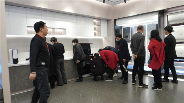 超值抢购 惊喜优惠不断