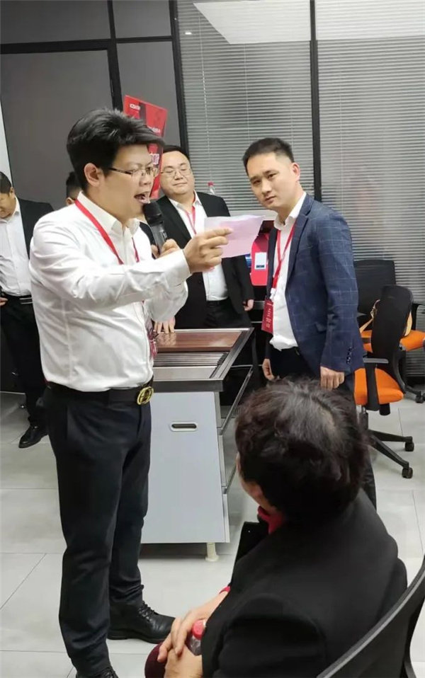 超值抢购 惊喜优惠不断