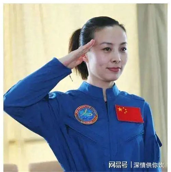 【王亚平】