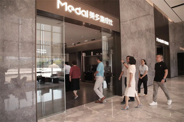 中国五金制品协会张东立理事长一行